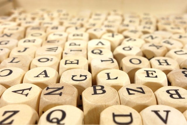 Image, tossing the dice: British or American English.